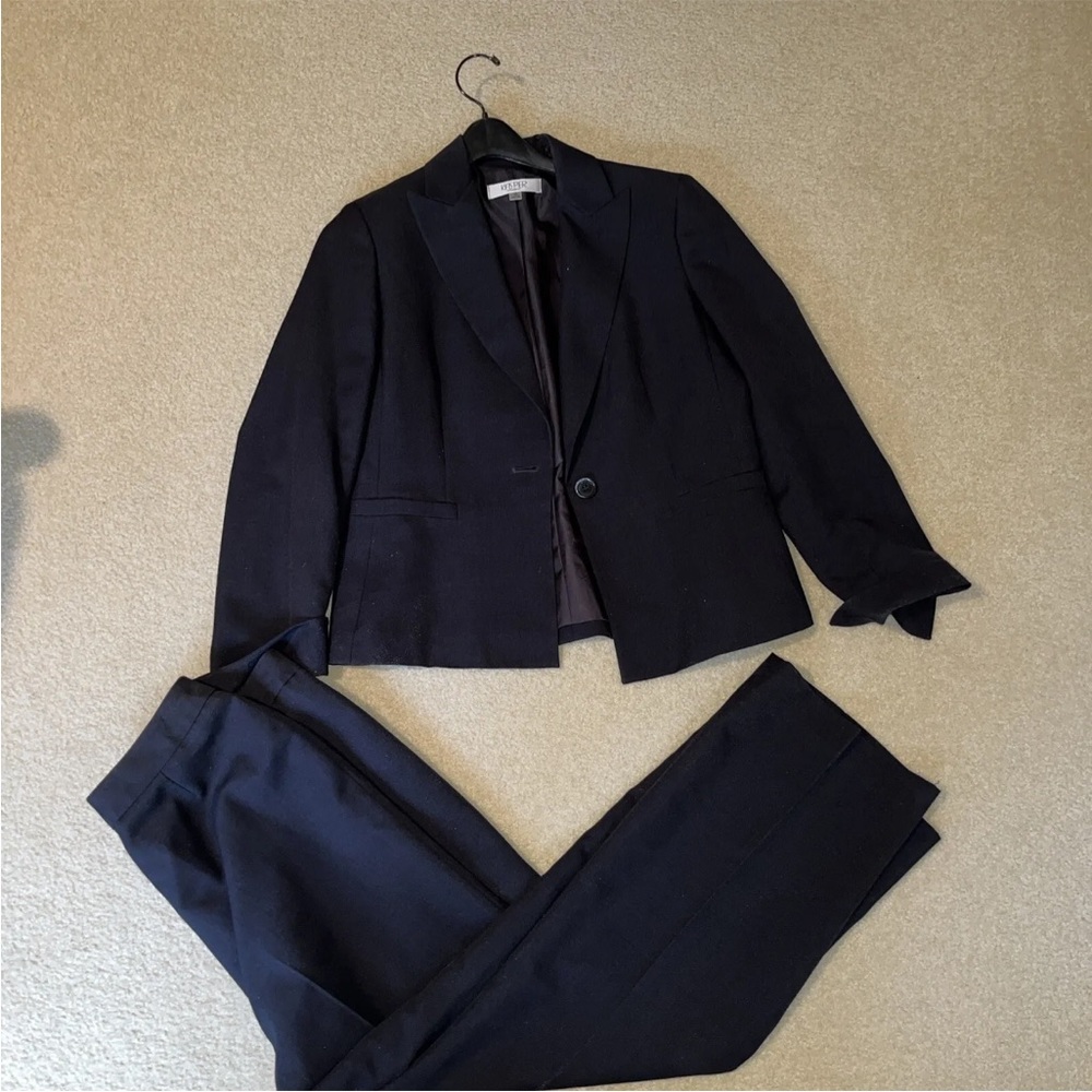 Kasper 2 Piece Black Pant Suit Women’s Size 10 + pink polka dot tank size 12